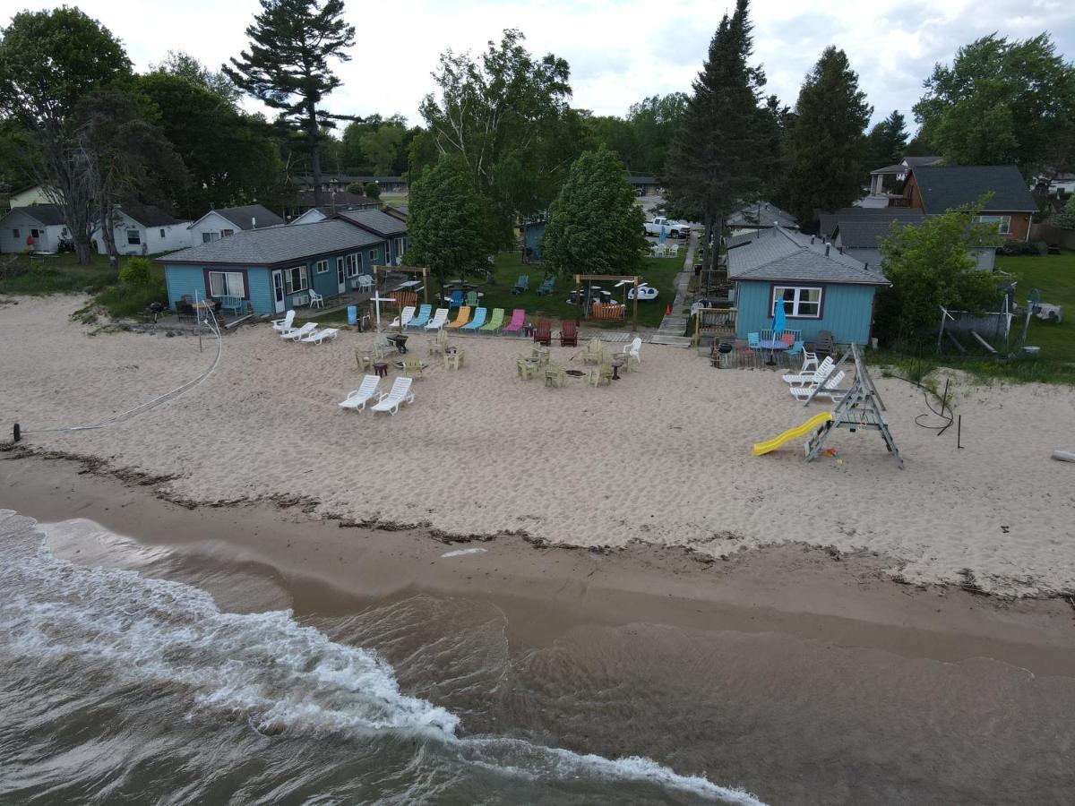 Paradise Beach Resort Tawas City Exterior foto